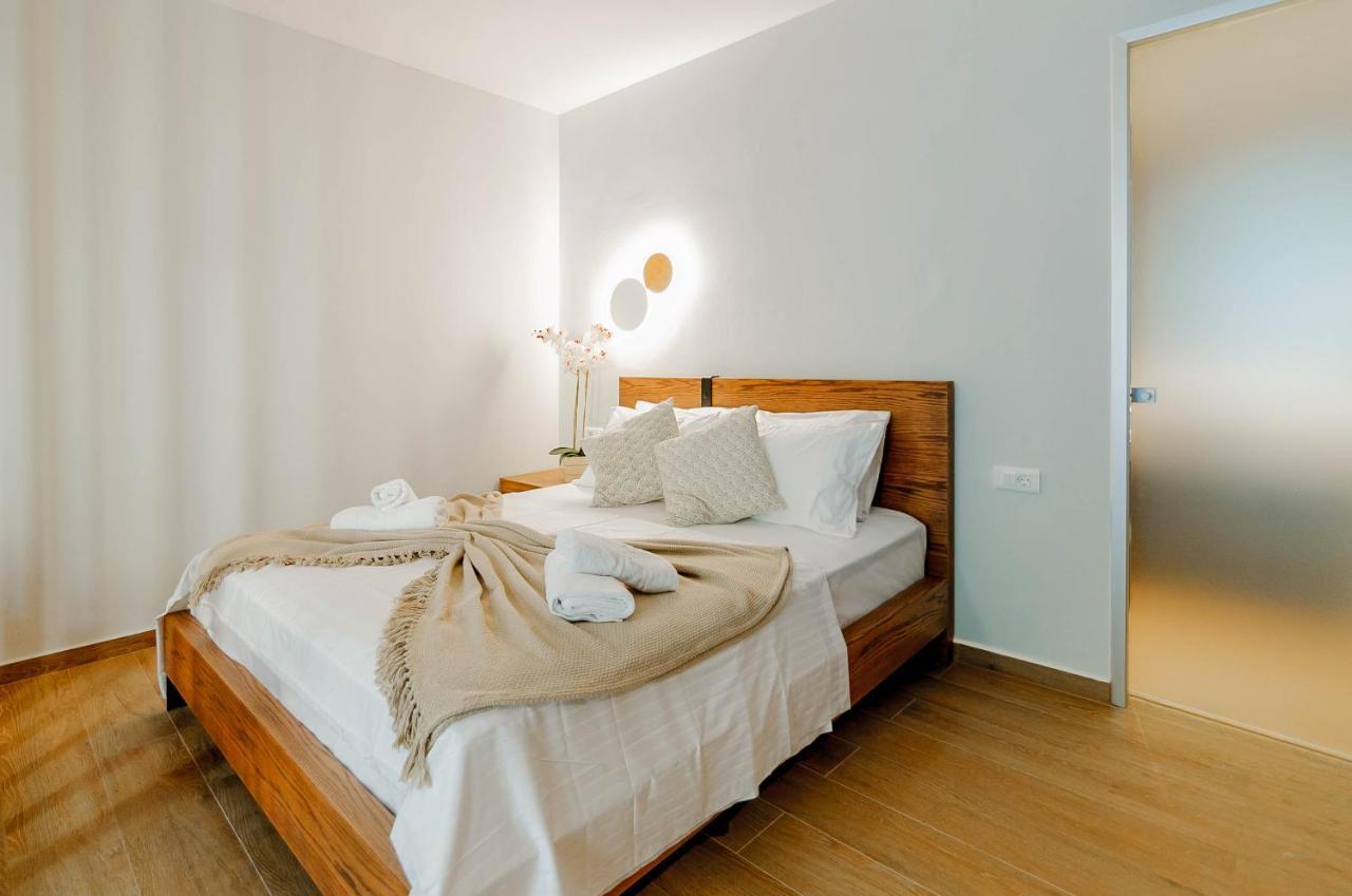 Olia Suites Parga Bagian luar foto